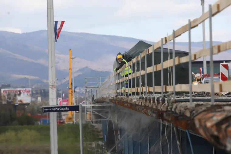 Pogledajte kako napreduju radovi na sanaciji Mosta slobode