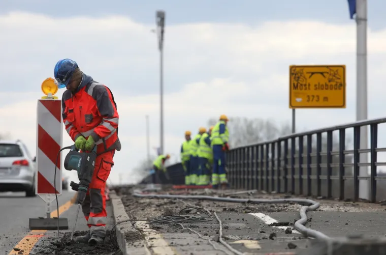 Pogledajte kako napreduju radovi na sanaciji Mosta slobode