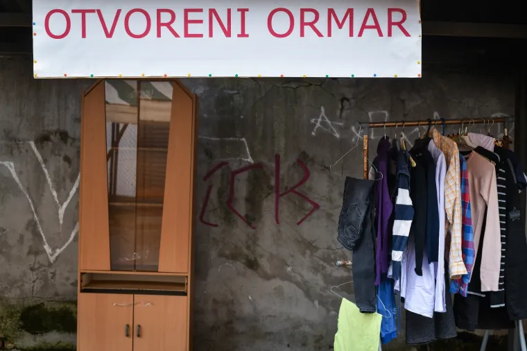 Kad se male ruke slože: Građani se udružili i u jednom danu obnovili Otvoreni ormar