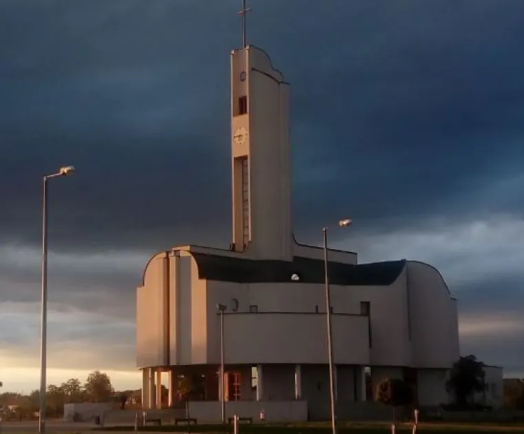 Izgledaju kao silosi, poslovni objekti... Ovo su najružnije crkve u Hrvatskoj