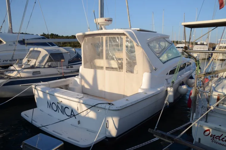 POGLEDAJTE BRODOVE KOJIMA SU SE KORISTILI POSRNULI &Scaron;EFOVI ULJANIKA: Sada stoje na vezu nedaleko Pule