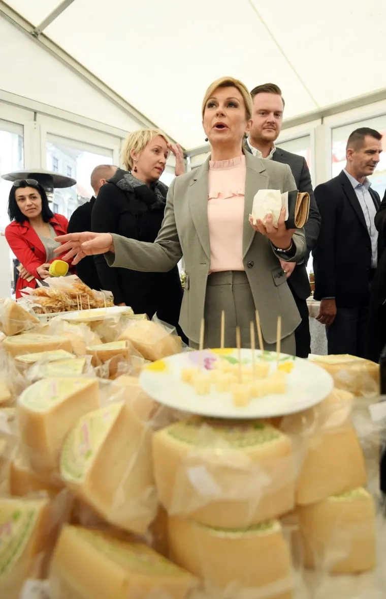 Predsjednica blistala na sajmu Hrvatskih otočnih proizvoda