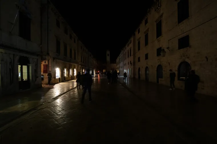 Sat za planet Zemlju: Gradovi diljem svijeta utonuli u mrak