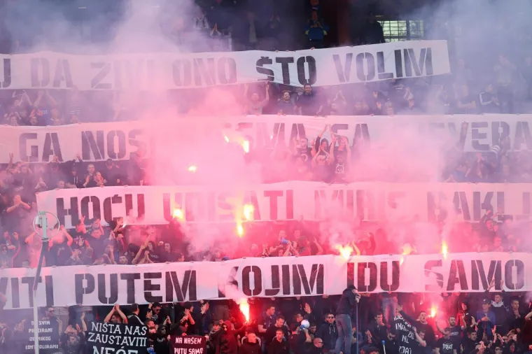 Vikend na tribinama. BBB se prisjetili pokojnih Ćustića i Despića, Torcida skupljala priloge za Milu, nisu izostale velike bakljade