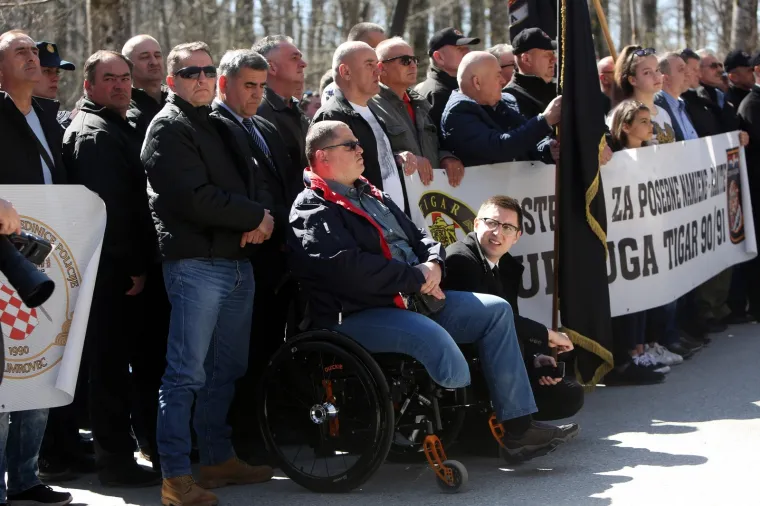 POLITIČKI VRH STIGAO NA PLITVICE: Evo tko je sve bio na obilježavanju 28. obljetnice akcije Plitvice i pogibije 1. hrvatskog redarstvenika