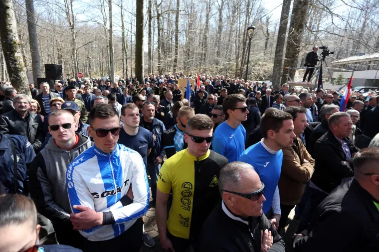 POLITIČKI VRH STIGAO NA PLITVICE: Evo tko je sve bio na obilježavanju 28. obljetnice akcije Plitvice i pogibije 1. hrvatskog redarstvenika