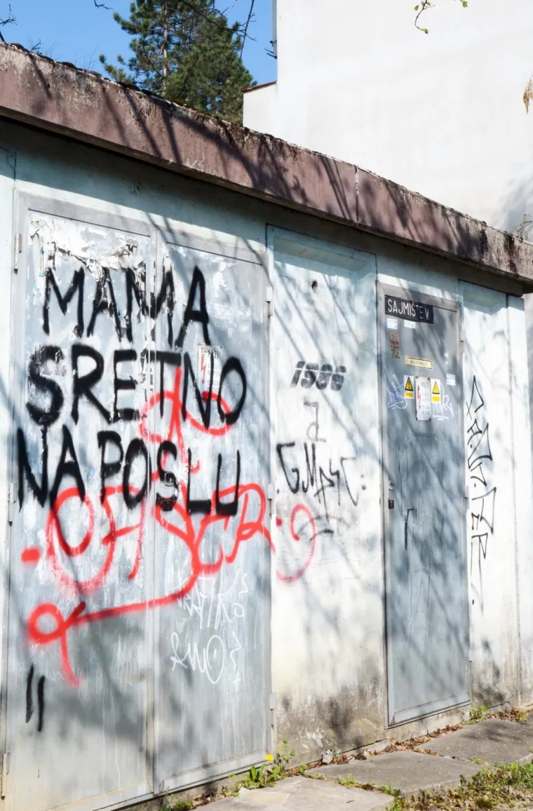 Majka je sigurno presretna! Pogledajte što joj je dijete poručilo grafitom