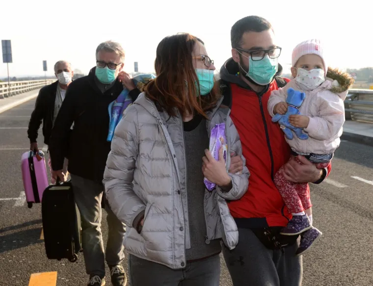 Dočekali je velikim pljeskom: Mila krenula na eksperimentalno liječenje