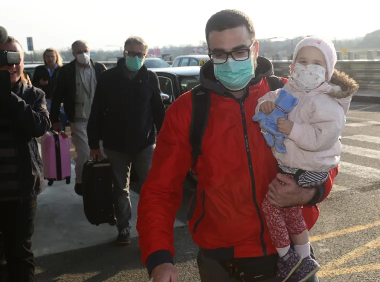 Dočekali je velikim pljeskom: Mila krenula na eksperimentalno liječenje
