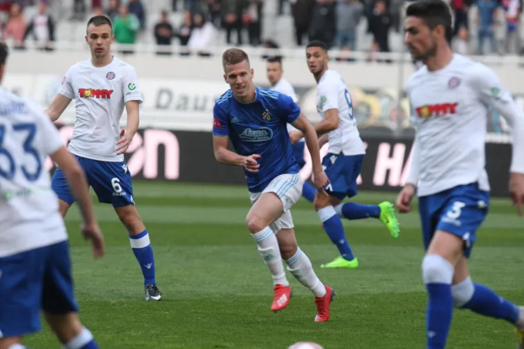 OSJETITE DA&Scaron;AK ATMOSFERE S POLJUDA: Najveći derbi hrvatskog nogometa u fotografijama