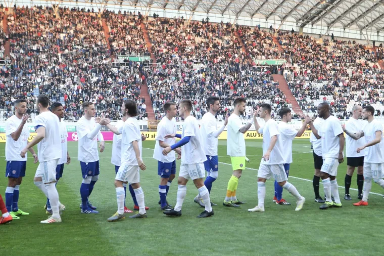 OSJETITE DA&Scaron;AK ATMOSFERE S POLJUDA: Najveći derbi hrvatskog nogometa u fotografijama