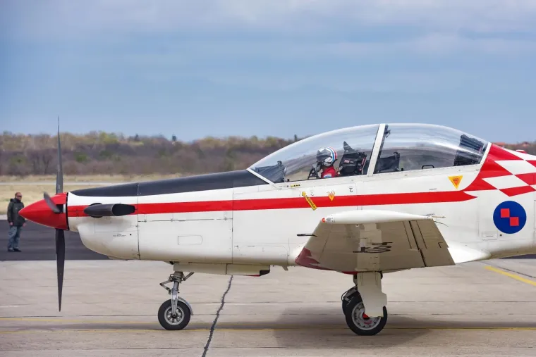 Ostavljaju bez daha: Krila oluje i talijanski 'Frecce Tricolori' letjeli iznad Zadra