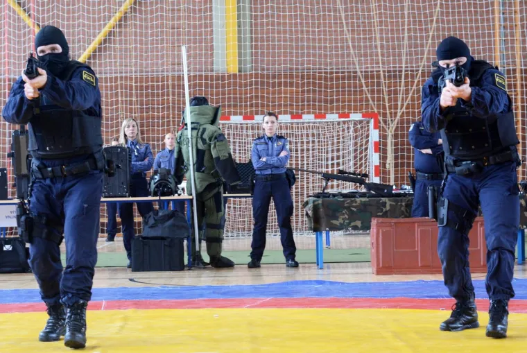 Razmišljate o policijskoj profesiji? MUP traži 750 mladih policajaca, evo kako to izgleda!