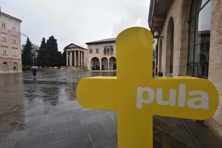 Ki&scaron;a od jutra pada u Puli. Meteorolozi su za popodnevne sate najavili razvedravanje.