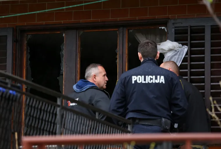 'Grunulo je toliko snažno da nam se učinilo kao da je sudnji dan stigao. Prvo smo mislili da je plinska boca, a na kraju vele da je eksplodirala uljna peć koja se spaja na grijanje', rekao je za Jutarnji list jedan od stanar ulice Vidovec