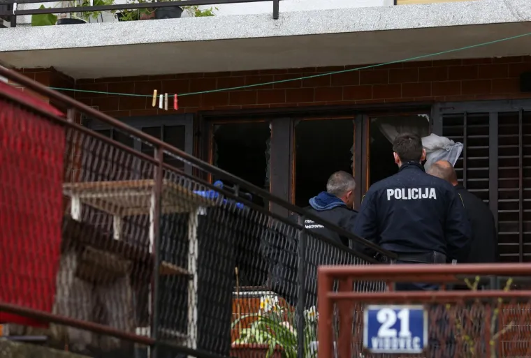 05.04.2019., Zagreb - U obiteljskoj kuci na adresi Vidovec došlo je do eksplozije peći za grijanje.  Kako piše Jutarnji list jedna je osoba ozlijeđena. Hitna je ozlijeđenog prevela u bolnicu. Policijski očevid je u tijeku. Photo: Marko Prpic/PIXSELL