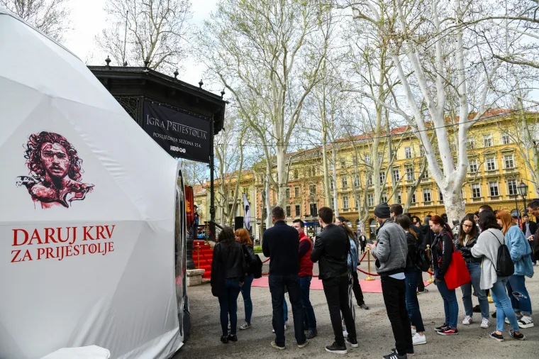 HBO je na zagrebačkom Zrinjevcu organizirao dobrovoljno darivanje krvi pod nazivom "Daruj krv za prijestolje"