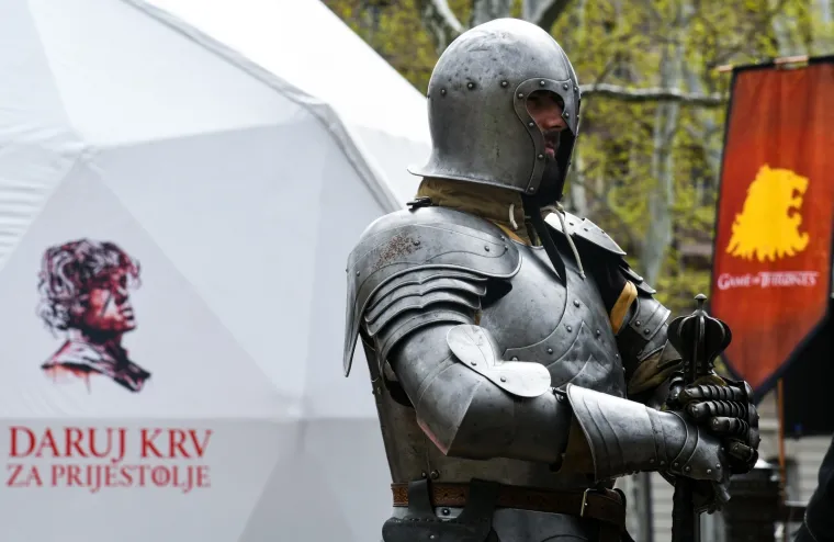 HBO je na zagrebačkom Zrinjevcu organizirao dobrovoljno darivanje krvi pod nazivom "Daruj krv za prijestolje"