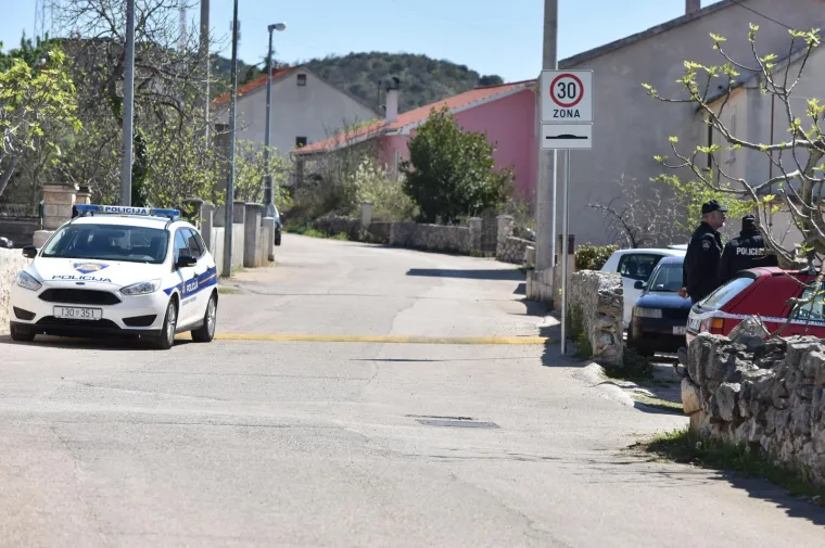 Drama u &Scaron;ibeniku: Ozlijeđen mu&scaron;karac nakon eksplozije u garaži