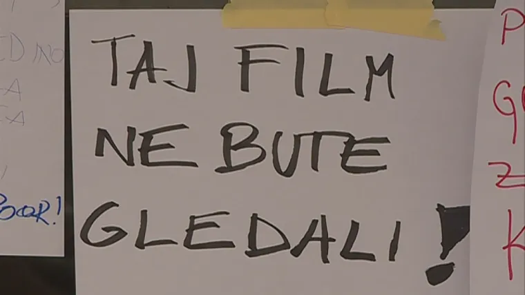 'Neće&scaron;, razbojniče!' Pogledajte poruke koje građani jo&scaron; uvijek ostavljaju kod kina Europa