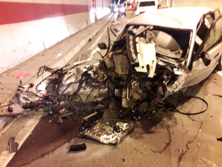 FOTO Sudar je bio žestok: Zatvoren tunel Sveti Ilija, dva vozača te&scaron;ko ozlijeđena