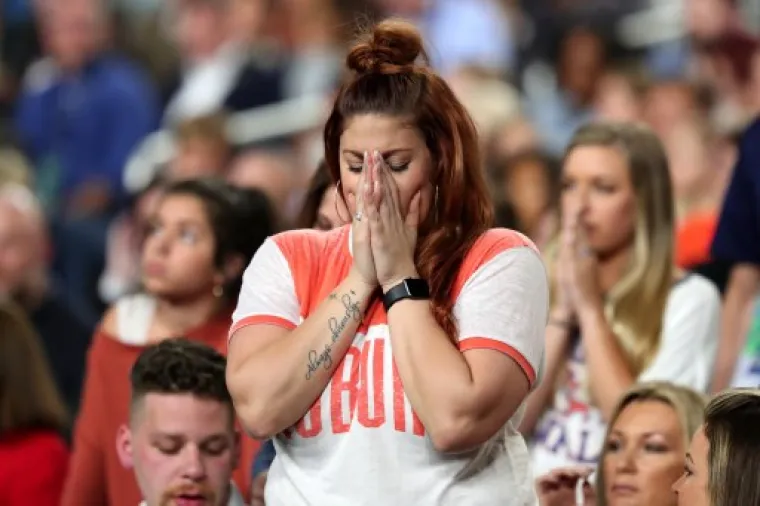 NCAA NUDI POSEBNU DRAŽ: Ovako to izgleda kad te obuzme košarkaško ludilo