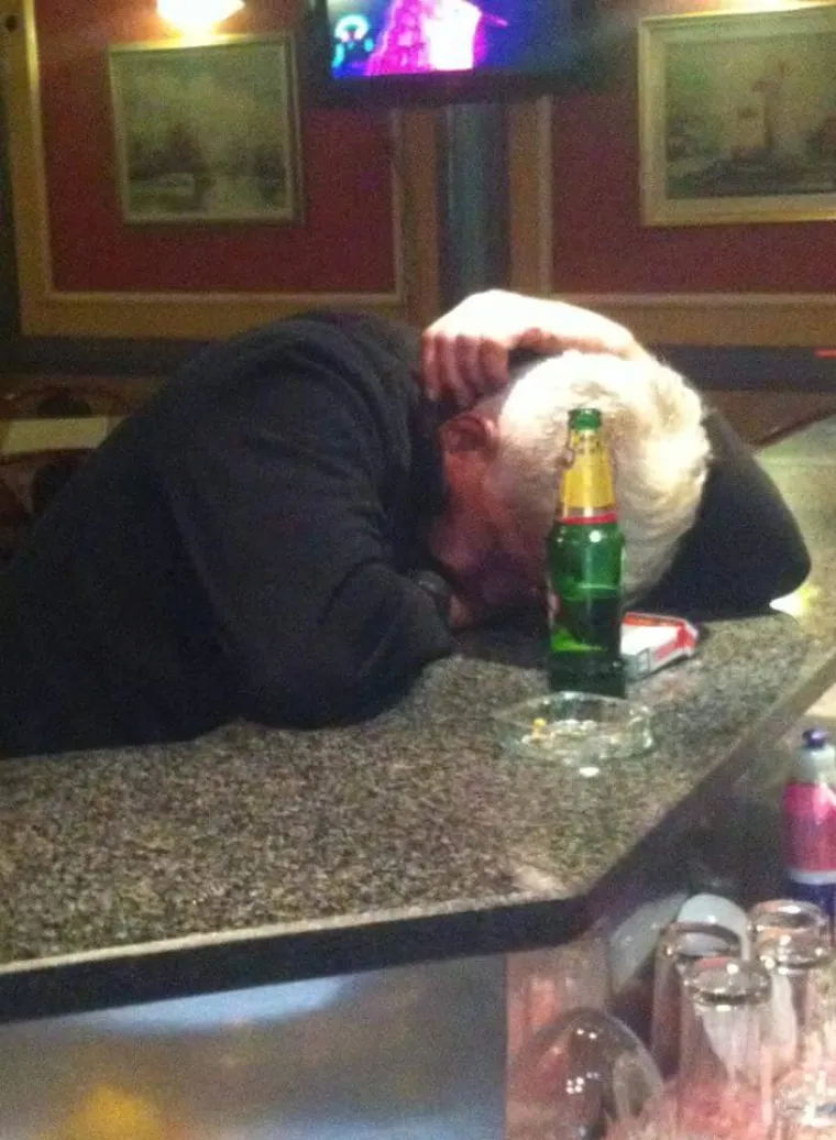 'I tebe sam sit kafano': 30 slika koje savr&scaron;eno opisuju konobarski život