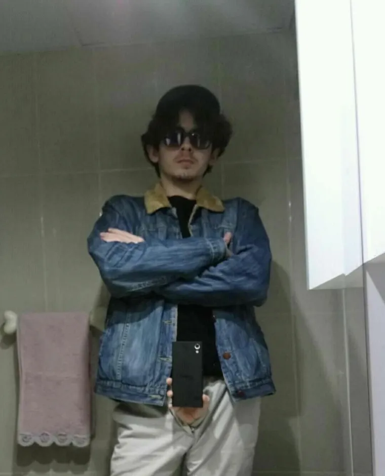 30 urnebesnih slika ljudi koji poku&scaron;avaju prodati svoja zrcala na Facebooku