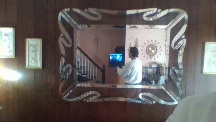 30 urnebesnih slika ljudi koji poku&scaron;avaju prodati svoja zrcala na Facebooku