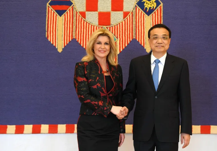 Kineski premijer na Pantovčaku: Jedan detalj pred rukovanje predsjednice i Keqianga nasmijao je sve...