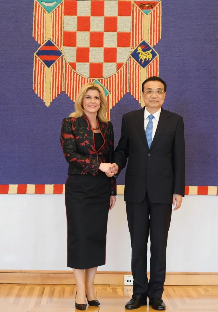 Kineski premijer na Pantovčaku: Jedan detalj pred rukovanje predsjednice i Keqianga nasmijao je sve...