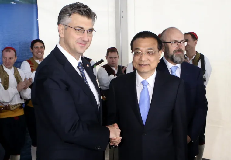 Plenković i kineski premijer na gradili&scaron;tu Pelje&scaron;kog mosta: Pritisnuli 'lažni gumb' pa oti&scaron;li na domjenak