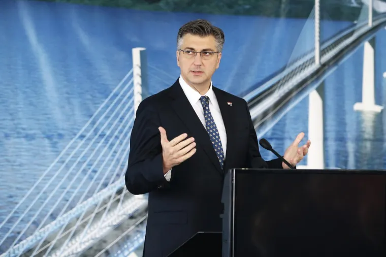 Plenković i kineski premijer na gradili&scaron;tu Pelje&scaron;kog mosta: Pritisnuli 'lažni gumb' pa oti&scaron;li na domjenak