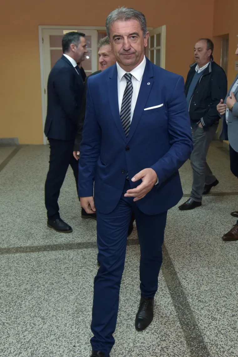 Konstituirana Skup&scaron;tina Ličko-senjske županije, Kustića podržao i Milinović