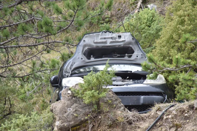 Stra&scaron;na nesreća u Istri: Skliznula s kolnika i poginula na cesti Paz-Boljun