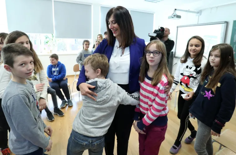 O ovome su Hrvati pričali zadnjih dana: Skupljanje novca za Milu, novi show u Saboru, slučaj Žalac...