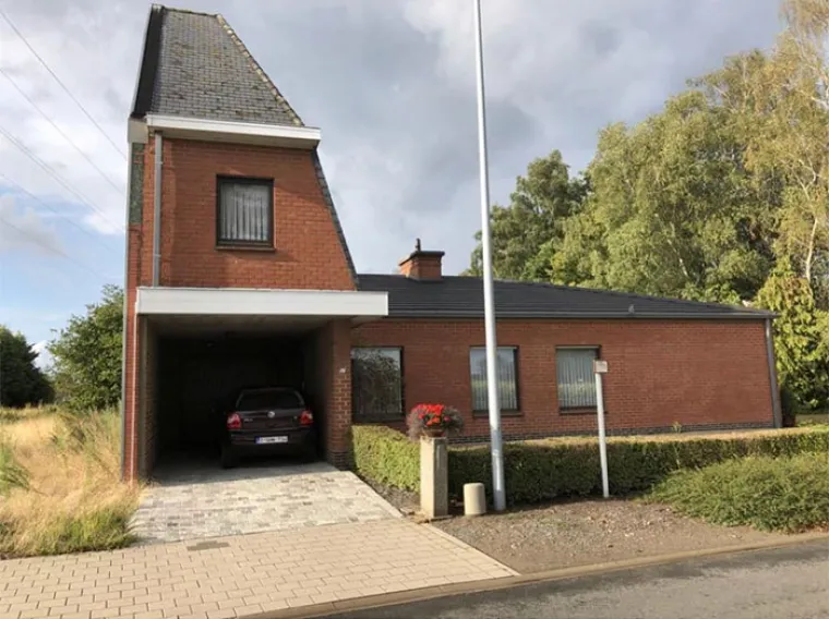 25 užasno ružnih kuća zbog kojih ćete se upitati '&Scaron;to vam je ovo trebalo?'