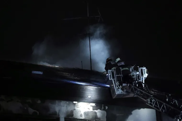 Požar u Velikoj Gorici: Zapalio se napu&scaron;teno komunalno poduzeće!