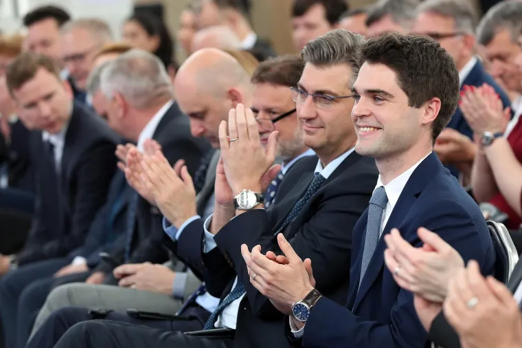 POLITIČKI SKUP U ZAGREBU: Karlo Ressler predstavljen kao kandidat HDZ-a za EU izbore