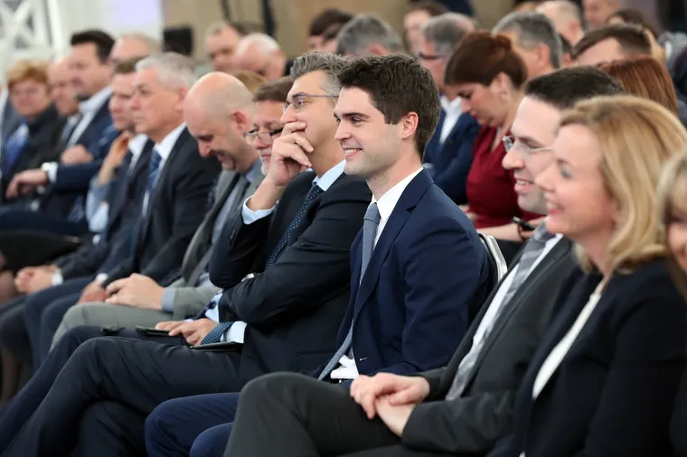 POLITIČKI SKUP U ZAGREBU: Karlo Ressler predstavljen kao kandidat HDZ-a za EU izbore