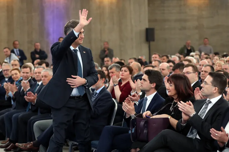 POLITIČKI SKUP U ZAGREBU: Karlo Ressler predstavljen kao kandidat HDZ-a za EU izbore