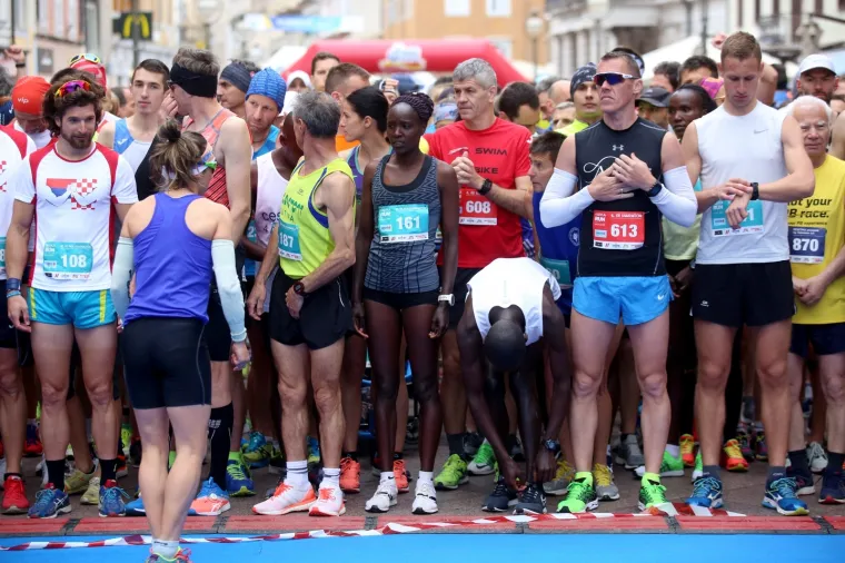 Riječke ulice 23. godinu zaredom preplavile tisuće trkača: Trčalo se za djecu u bolnici Kantrida