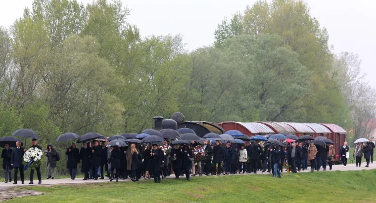 U Jasenovcu održana službena državna komemoracija u znak sjećanja na žrtve usta&scaron;kog logora