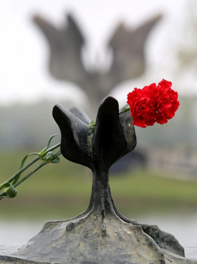 U Jasenovcu održana službena državna komemoracija u znak sjećanja na žrtve usta&scaron;kog logora