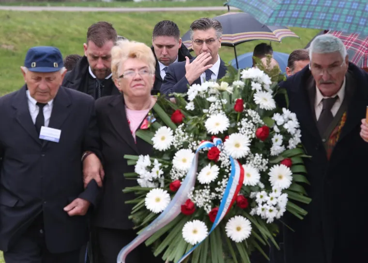 U Jasenovcu održana službena državna komemoracija u znak sjećanja na žrtve usta&scaron;kog logora