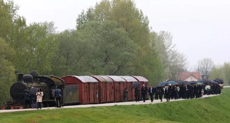 U Jasenovcu održana službena državna komemoracija u znak sjećanja na žrtve usta&scaron;kog logora
