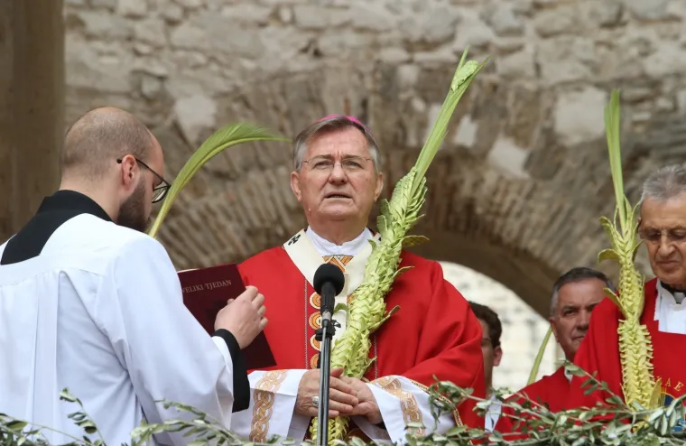 Danas je Cvjetnica: Pogledajte kako se obilježavala diljem Hrvatske!