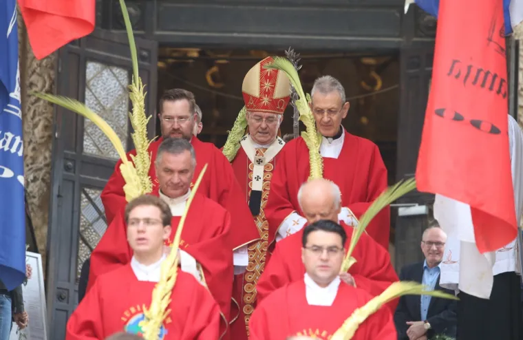 Danas je Cvjetnica: Pogledajte kako se obilježavala diljem Hrvatske!