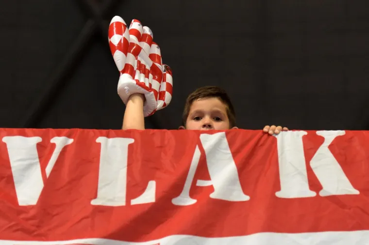 Zadrani priredili sjajnu atmosferu i nosili rukometa&scaron;e do pobjede protiv Srbije