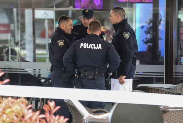 HULIGANI DEMOLIRALI KAFIĆ NA TREŠNJEVCI: Policija uhitila 25 navijača, od toga 20 gostujućih